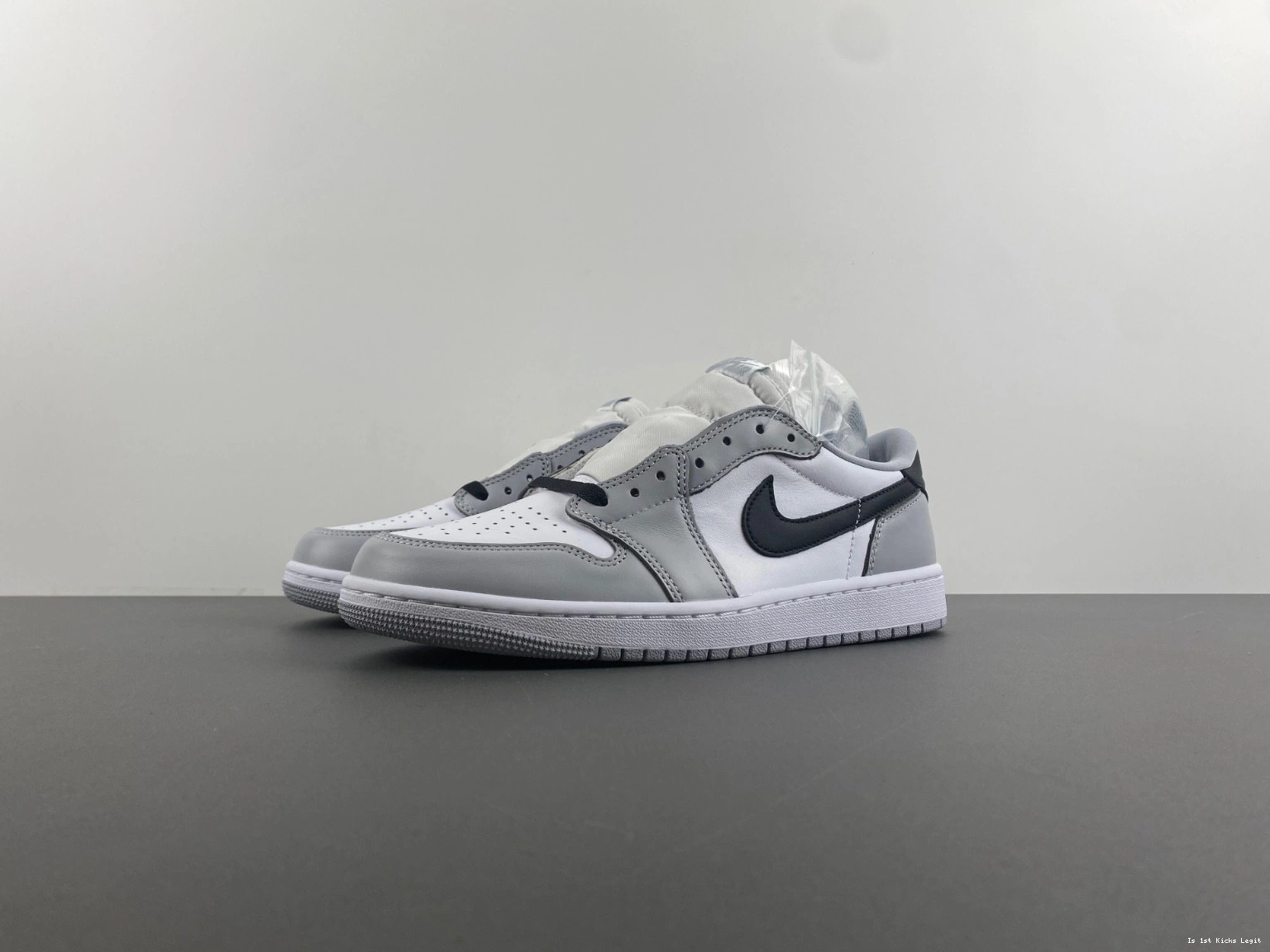 Low Air CZ0790-110 Barons Jordan 1  OG 0503